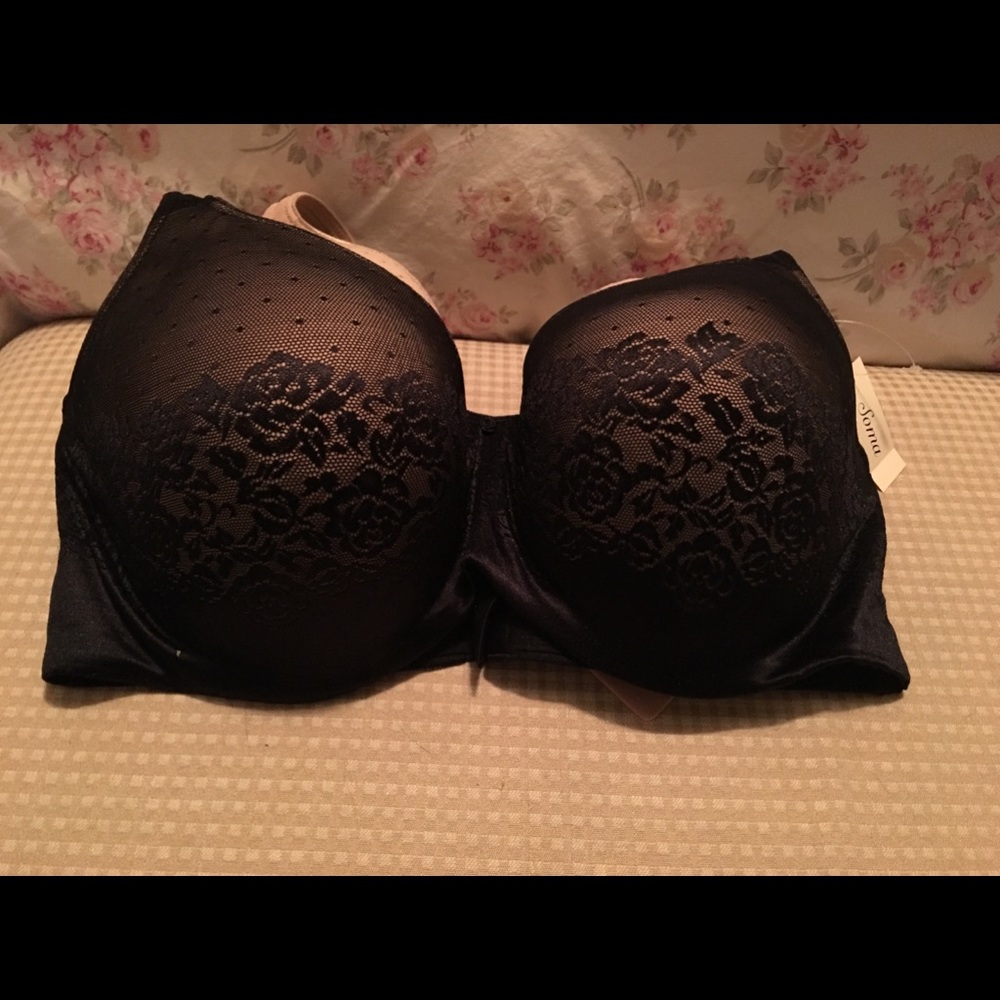 (2) Plus size Soma underwire lace bras size 44G.